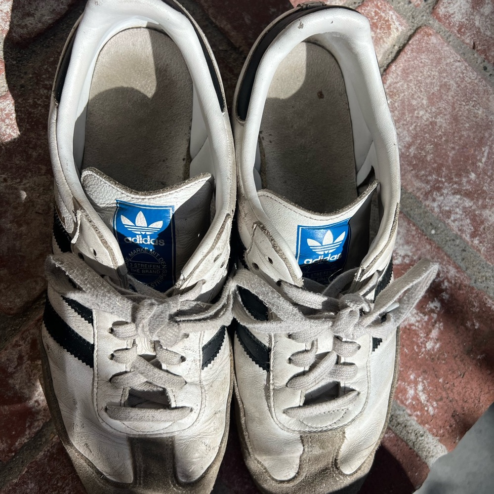 2 pairs! Adidas Samba & Addidas superstars - Picture 4 of 12